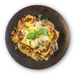 Paddenstoelenlasagne met rijke paddenstoelenragù, Parmezaan en Pecorino van COOKD